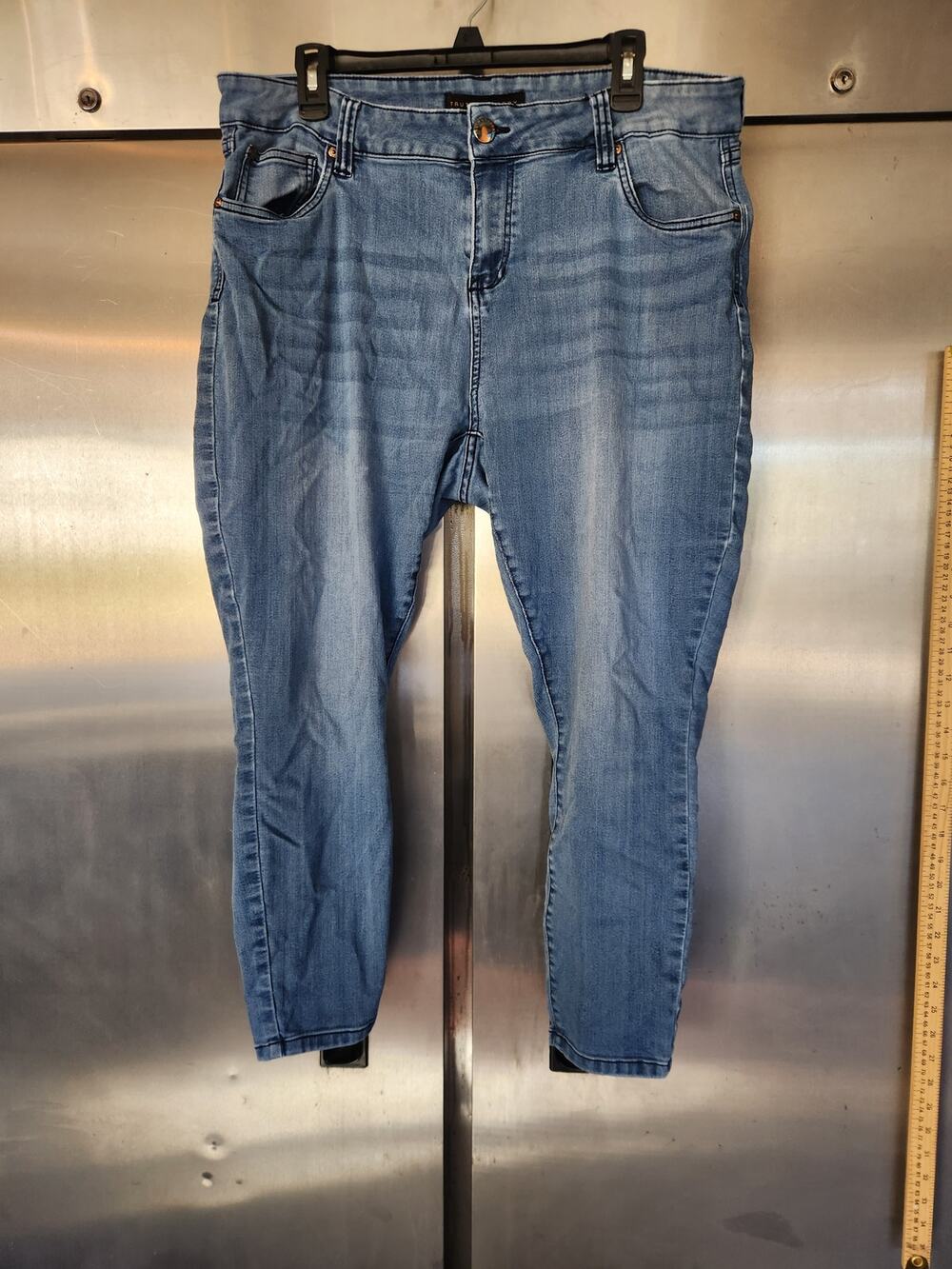 Truth + Theory Womens Plus Skinny Jeans 18W Medium Wash Blue Stretch Denim